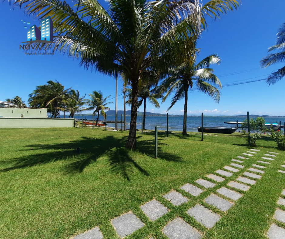 Terreno com vista para praia