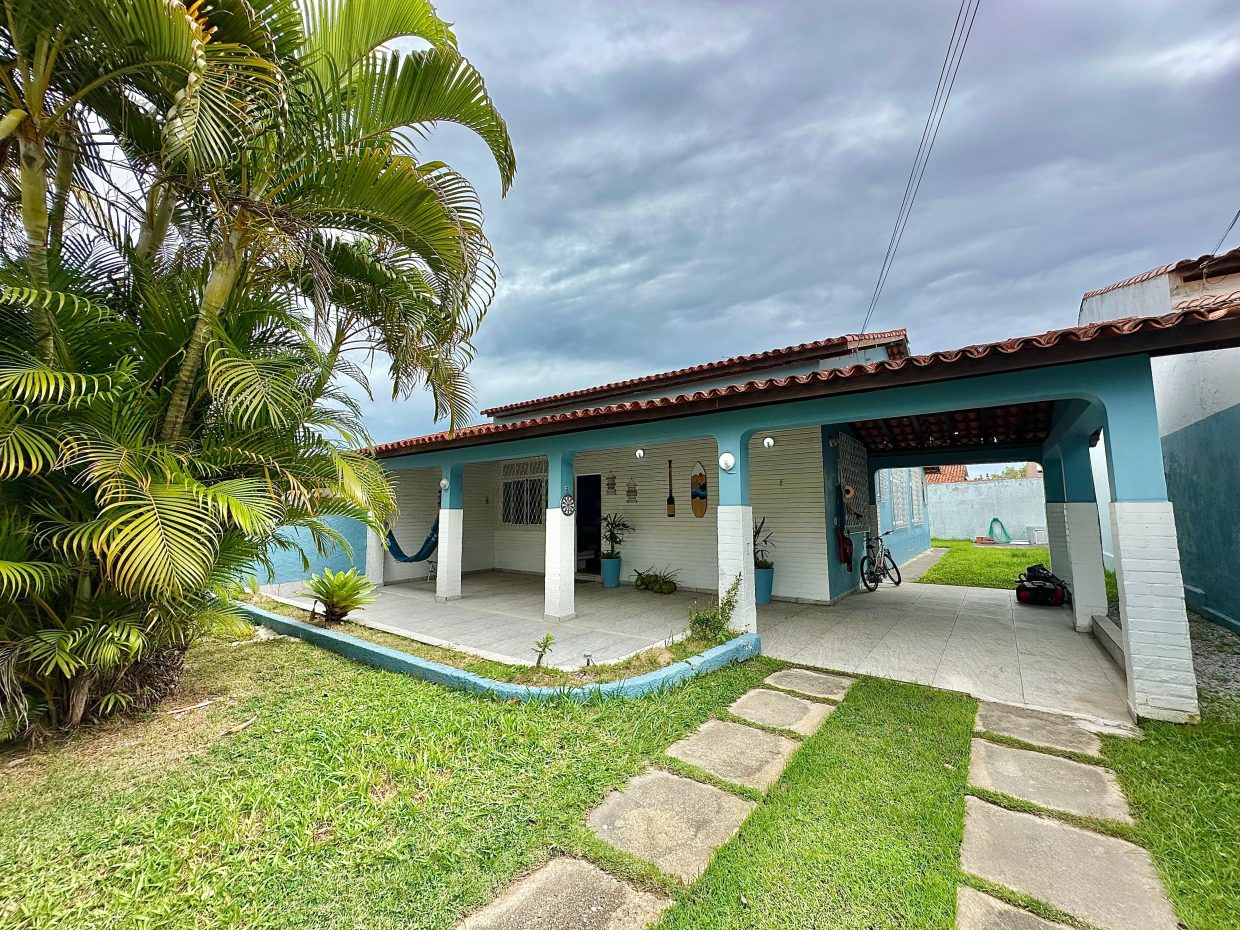 Vendo Casa no Condomínio Moinhos D’Aldeia com Acesso Privativo à Lagoa